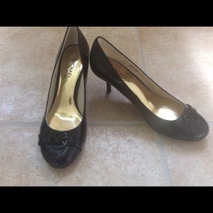 Michael Kors Size 8M